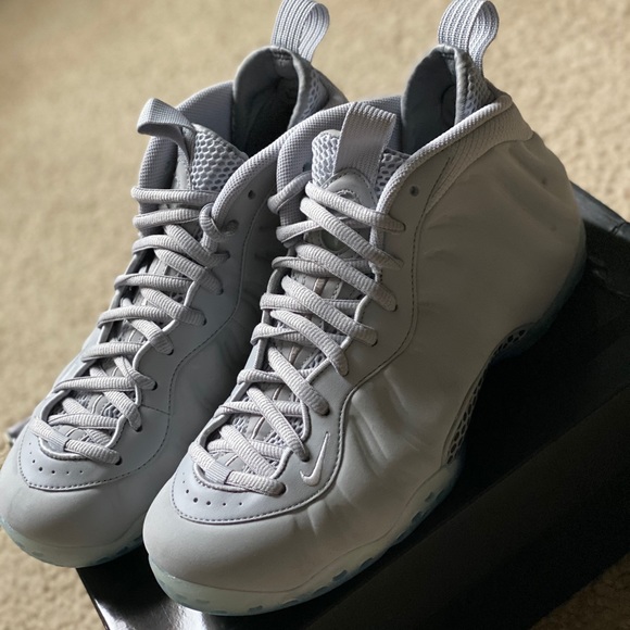 Nike Foamposite One Premium Size 9 New